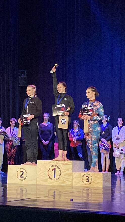 Valerie Smejkalová, 3. místo MČR Aerial Hoop Art a nominace na MS